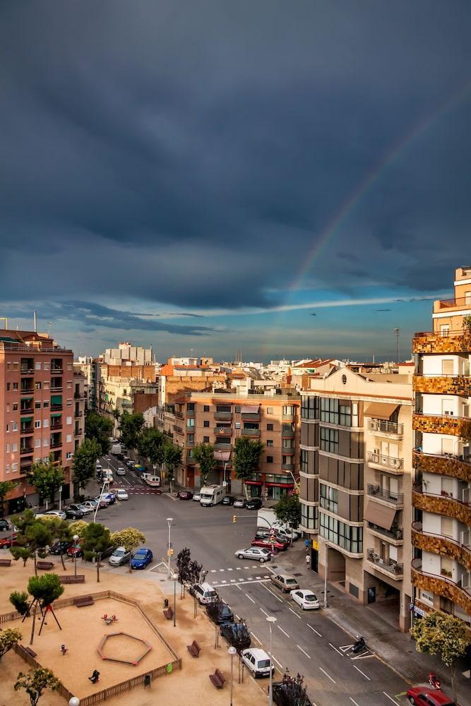 Sant Jordi Hostels Sagrada Familia Barcelona Buitenkant foto